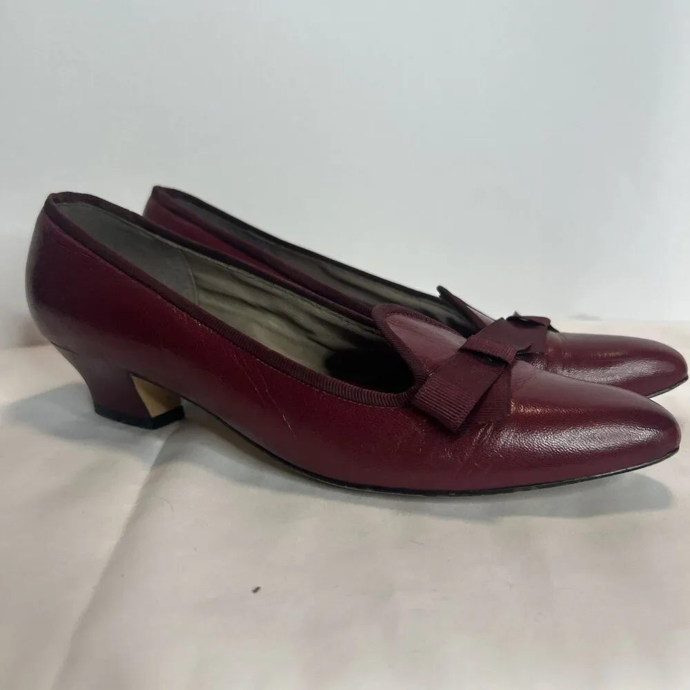 Vintage Wine I Inch Heeled Flat w/Pointed Toe Bows Size 7 Old Money Leather